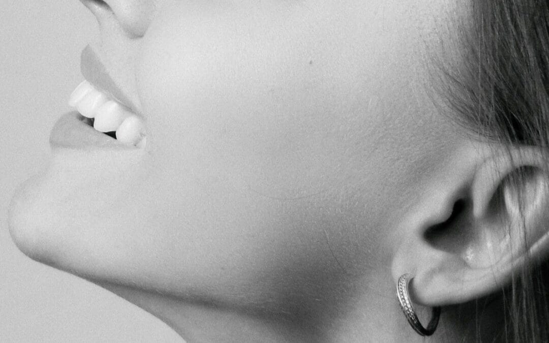 Marcación mandibular: antes y después. ¿Qué es y cómo puede transformar tu rostro?