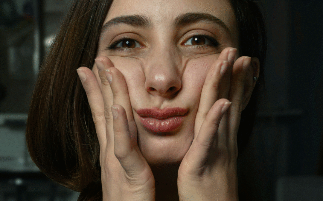 ¿Por qué tu cara pierde luminosidad? Cómo iluminar tu rostro apagado